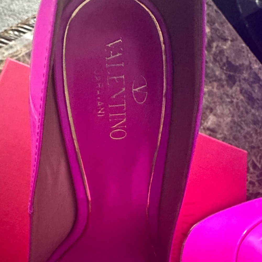VALENTINO Rockstud Tan-Go Ankle Strap Platform Heel Pump - Picture 9 of 11